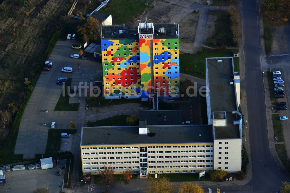 Luftbild Neubrandenburg - Künstlerisch gestaltetes Bürohaus in Neubrandenburg im Bundesland Mecklenburg-Vorpommern