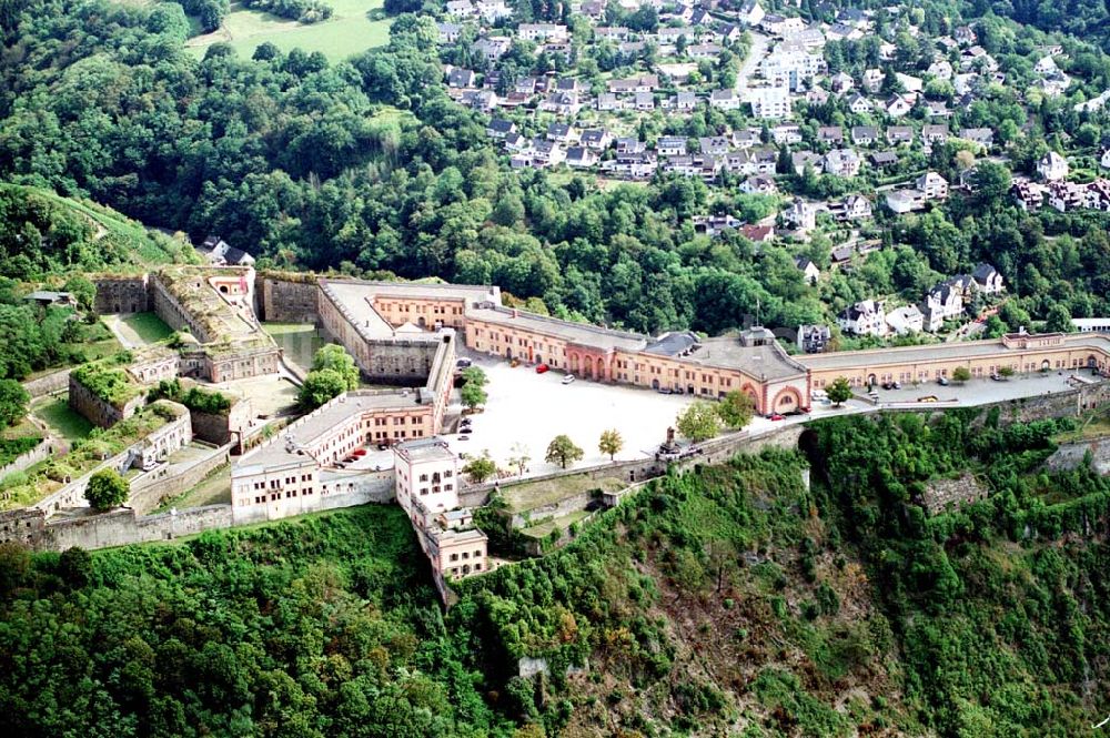 Luftaufnahme Koblenz / Rheinland Pfalz - Koblenz / Rheinland Pfalz Blick auf die Festung Ehrenbreitstein im gleichnamigen Stadtviertel von Koblenz 03.09.2003