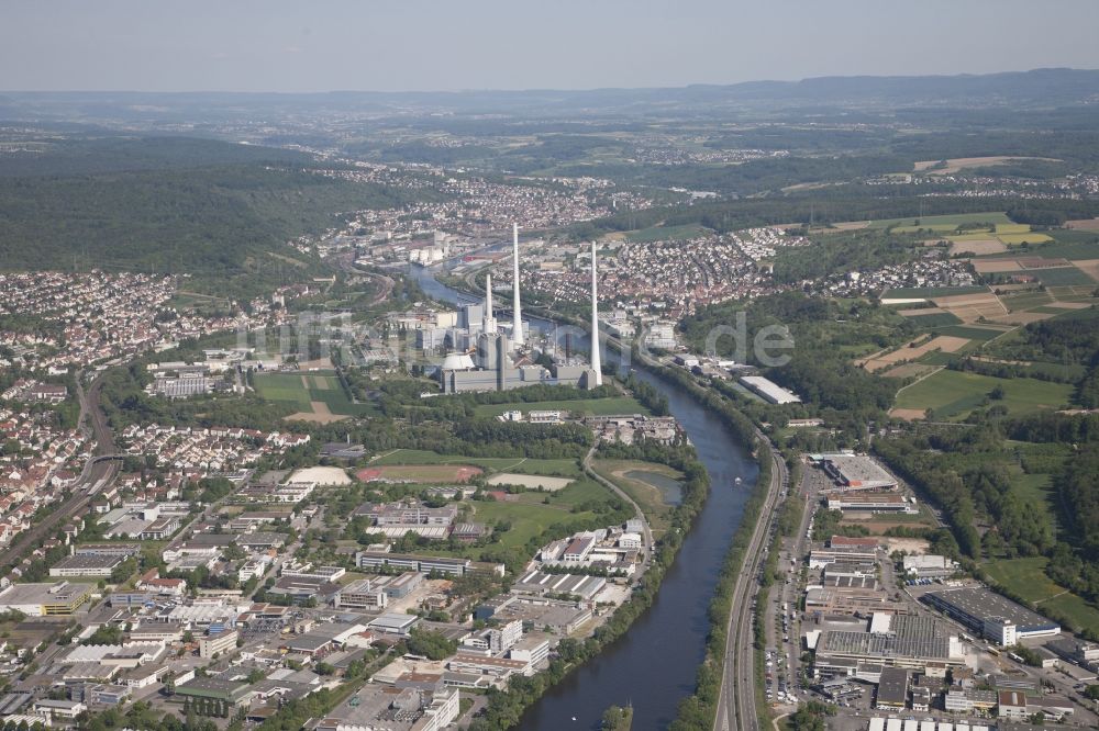 Luftbild Altbach - Kohle- Heizkraftwerk am Ufer des Flußverlaufes des Neckar in Altbach im Bundesland Baden-Württemberg