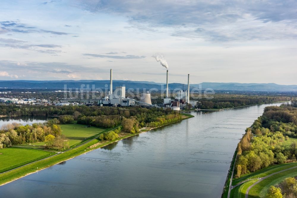 Luftaufnahme Karlsruhe - Kohle- Kraftwerksanlagen des EnBW am Rhein in Karlsruhe im Bundesland Baden-Württemberg