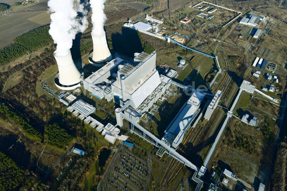 Spremberg von oben - Kohle- Kraftwerksanlagen der LEAG Lausitz Energiekraftwerke im Ortsteil Schwarze Pumpe in Spremberg im Bundesland Brandenburg, Deutschland