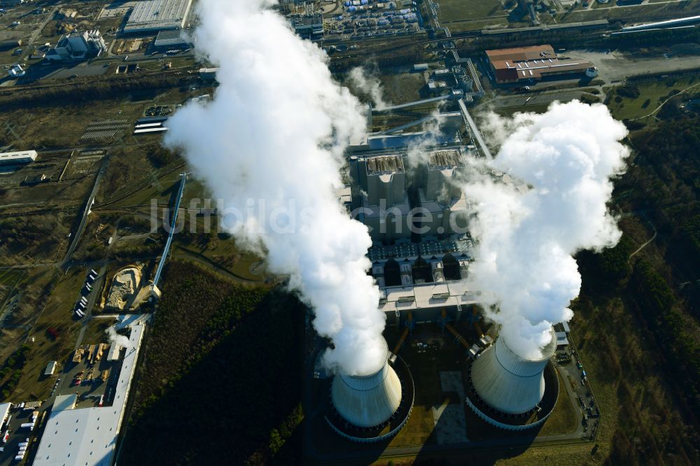 Spremberg von oben - Kohle- Kraftwerksanlagen der LEAG Lausitz Energiekraftwerke im Ortsteil Schwarze Pumpe in Spremberg im Bundesland Brandenburg, Deutschland