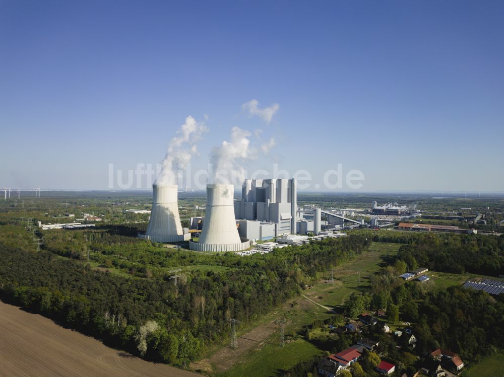 Spremberg von oben - Kohle- Kraftwerksanlagen der LEAG Lausitz Energiekraftwerke im Ortsteil Schwarze Pumpe in Spremberg im Bundesland Brandenburg, Deutschland