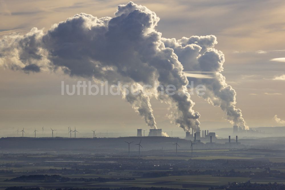 Luftbild Niederaußem - Kohle- Kraftwerksanlagen des RWE Power AG Kraftwerk Niederaußem in Bergheim im Bundesland Nordrhein-Westfalen, Deutschland