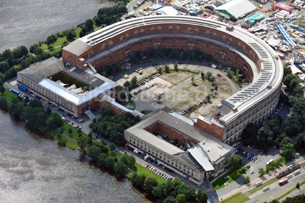 Nürnberg aus der Vogelperspektive: Kongresshalle auf dem ehemaligen Reichsparteitagsgelände