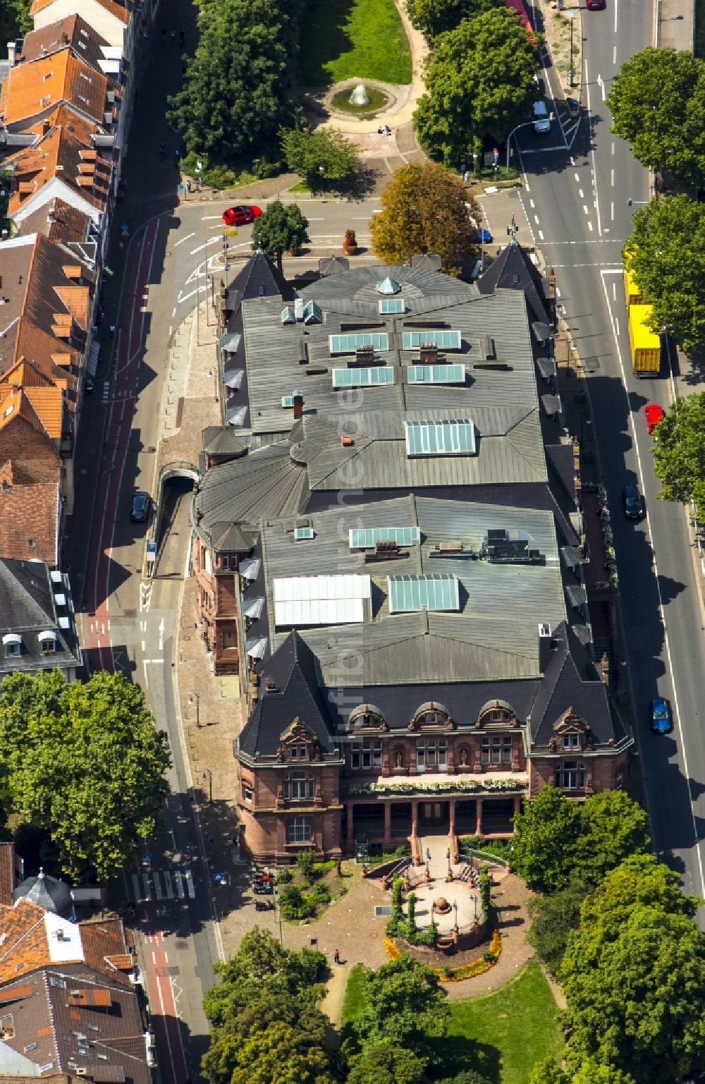 Luftaufnahme Heidelberg - Kongresshaus und Stadthalle in Heidelberg im Bundesland Baden-Württemberg