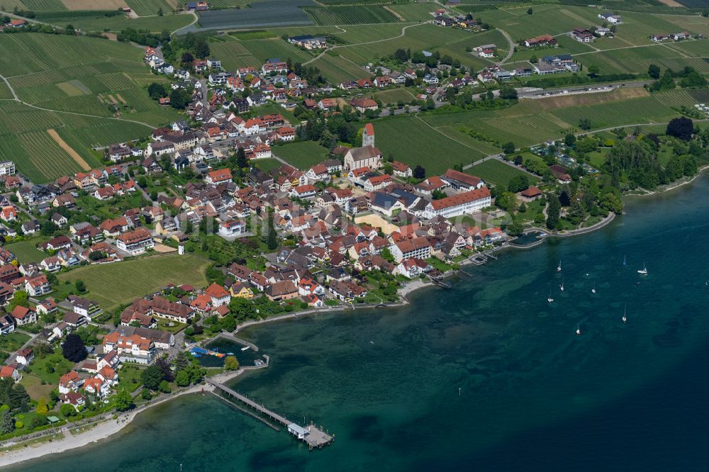 Hagnau am Bodensee von oben - Konstruktion der Seebrücke über den Bodensee in Hagnau am Bodensee im Bundesland Baden-Württemberg, Deutschland