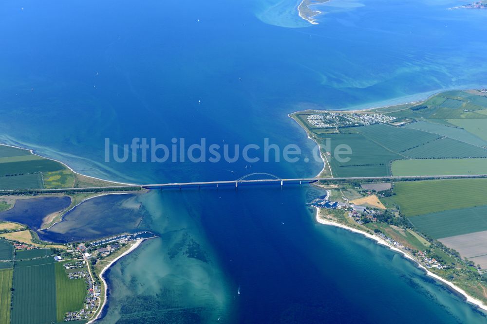 Luftaufnahme Fehmarn - Konstruktion der Seebrücke über die Ostsee in Fehmarn im Bundesland Schleswig-Holstein, Deutschland