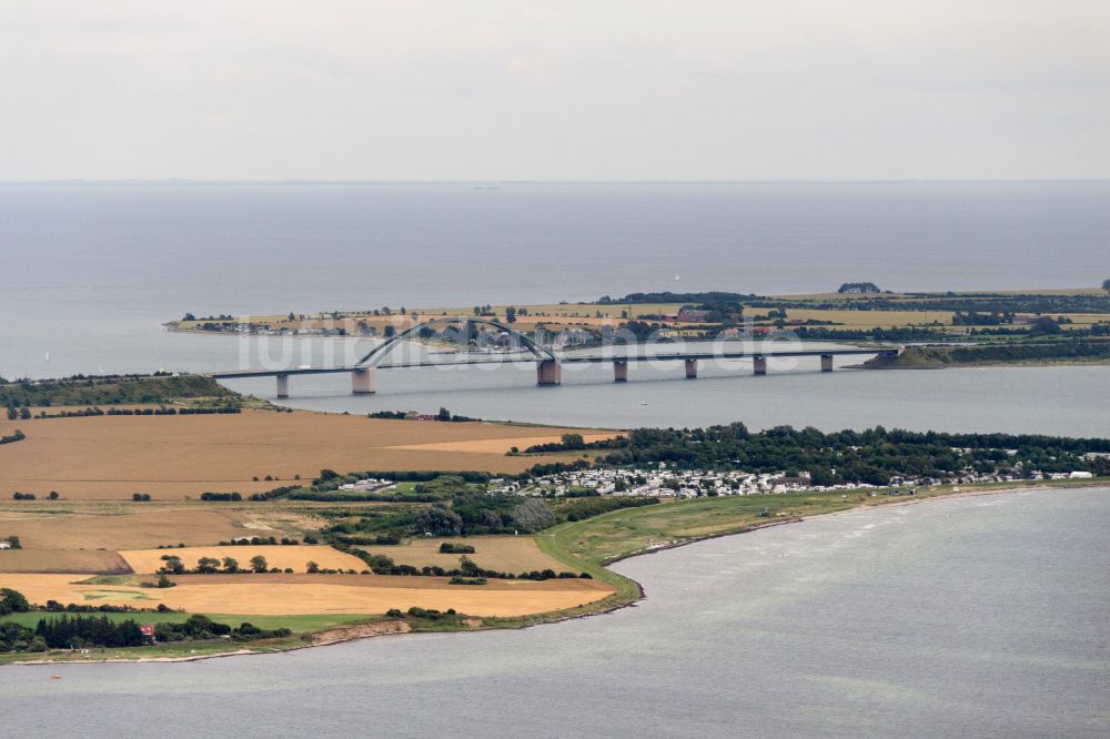 Luftbild Fehmarn - Konstruktion der Seebrücke über die Ostsee in Fehmarn im Bundesland Schleswig-Holstein, Deutschland