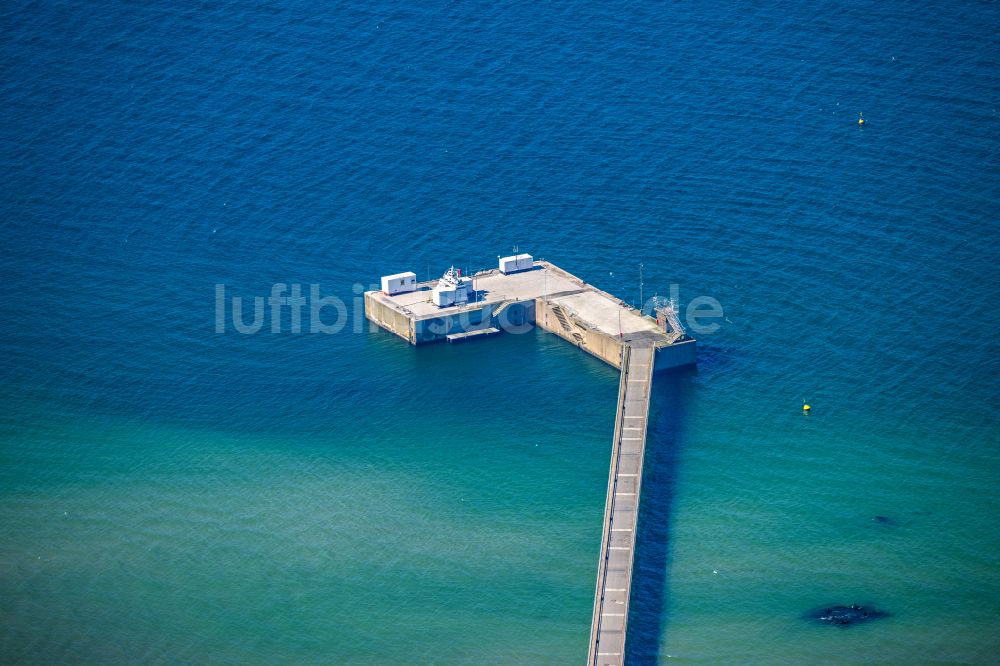 Luftaufnahme Schwedeneck - Konstruktion der Seebrücke über Ostsee in Schwedeneck bei Surendorf im Bundesland Schleswig-Holstein, Deutschland