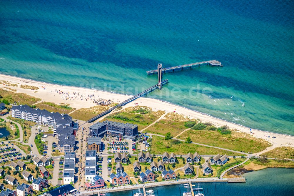 Luftbild Heiligenhafen - Konstruktion der Seebrücke in Heiligenhafen im Bundesland Schleswig-Holstein, Deutschland