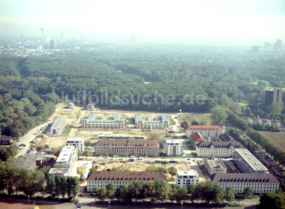 Luftaufnahme Köln - Konversions- Baustelle Gebäudekomplex der ehemaligen Militär- Kaserne in Köln im Bundesland Nordrhein-Westfalen, Deutschland