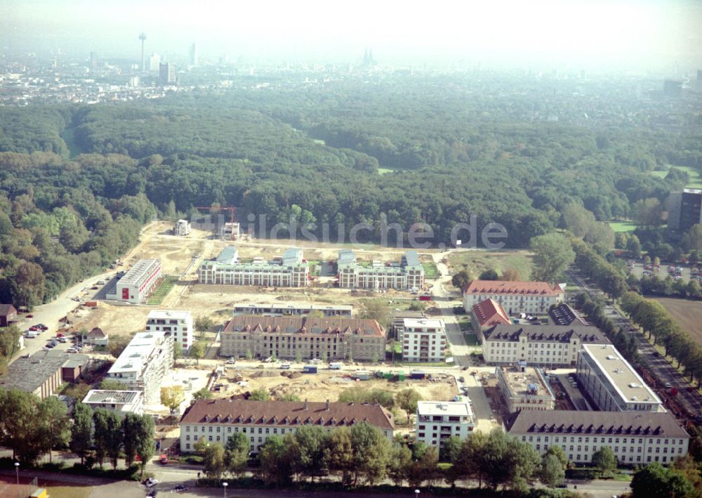 Köln von oben - Konversions- Baustelle Gebäudekomplex der ehemaligen Militär- Kaserne in Köln im Bundesland Nordrhein-Westfalen, Deutschland