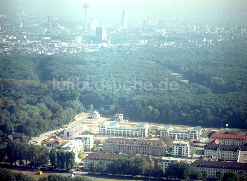 Luftaufnahme Köln - Konversions- Baustelle Gebäudekomplex der ehemaligen Militär- Kaserne in Köln im Bundesland Nordrhein-Westfalen, Deutschland