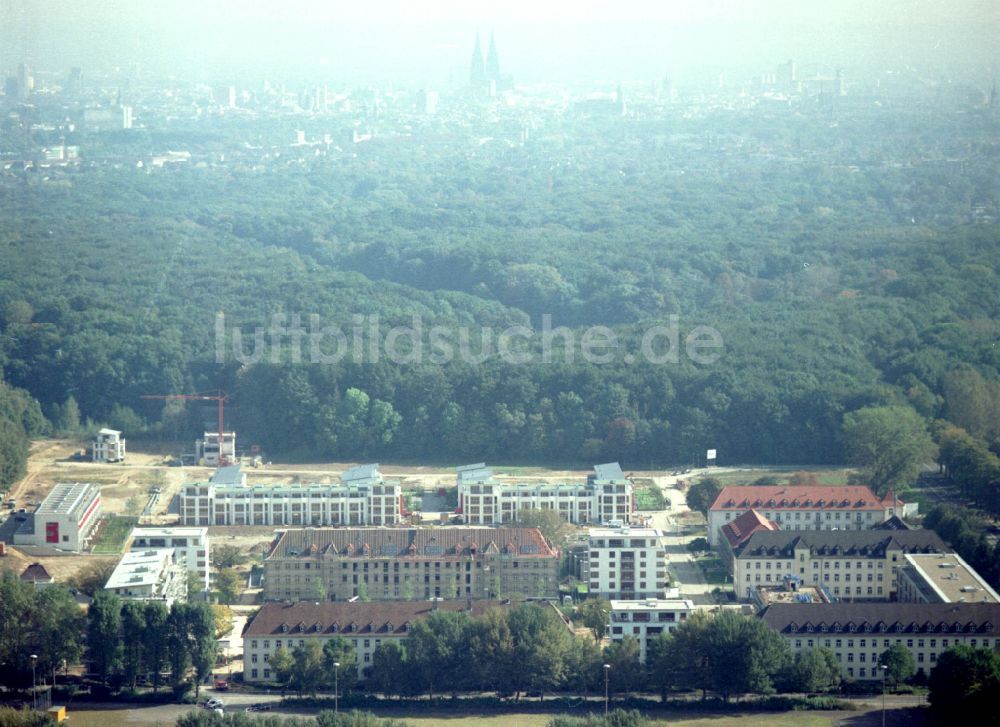 Köln von oben - Konversions- Baustelle Gebäudekomplex der ehemaligen Militär- Kaserne in Köln im Bundesland Nordrhein-Westfalen, Deutschland