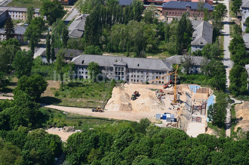 Luftaufnahme Potsdam - Konversions- Baustelle Gebäudekomplex der ehemaligen Militär- Kaserne in Potsdam im Bundesland Brandenburg, Deutschland