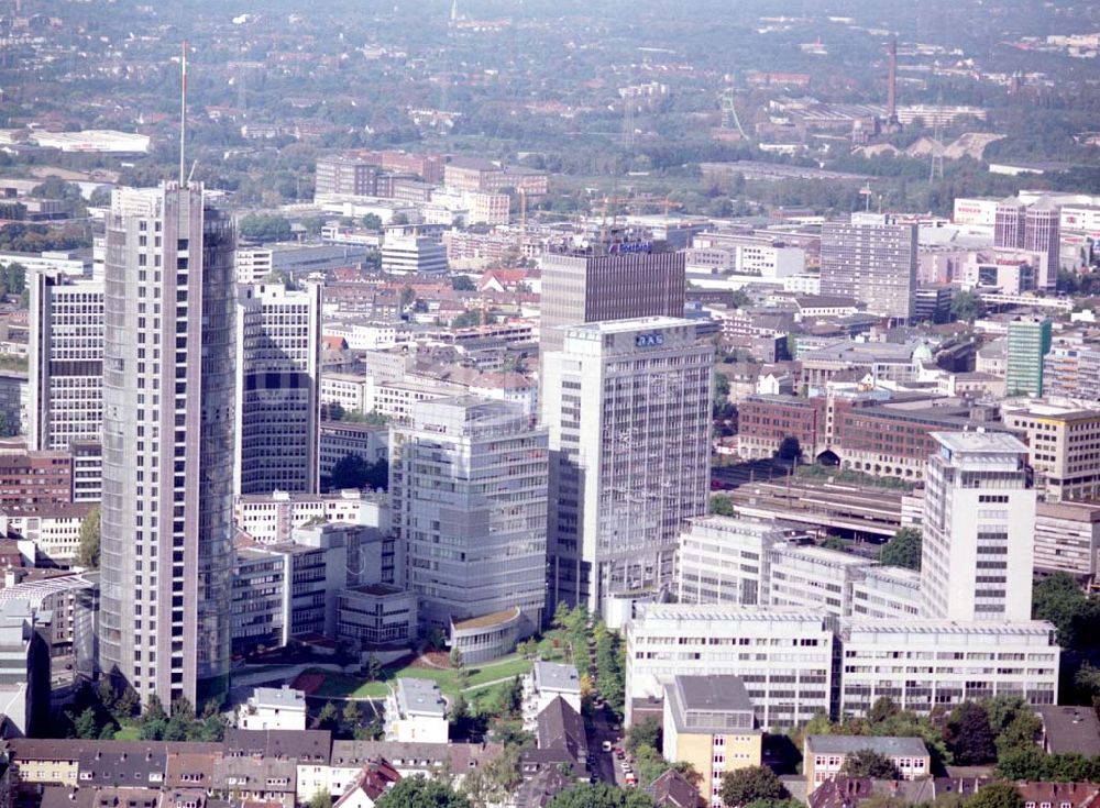 Essen aus der Vogelperspektive: Konzernzentrale der Ruhr - Gas - Ag im Stadtzentrum von Essen 01.10.2002