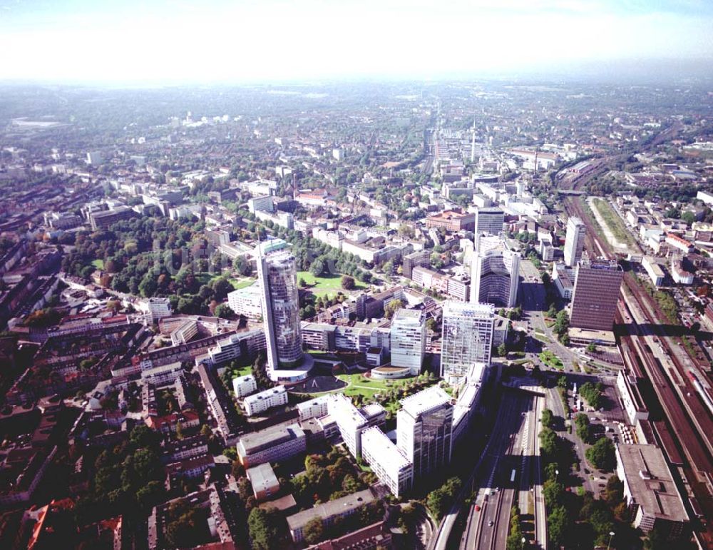 Essen von oben - Konzernzentrale der Ruhr - Gas - Ag im Stadtzentrum von Essen 01.10.2002