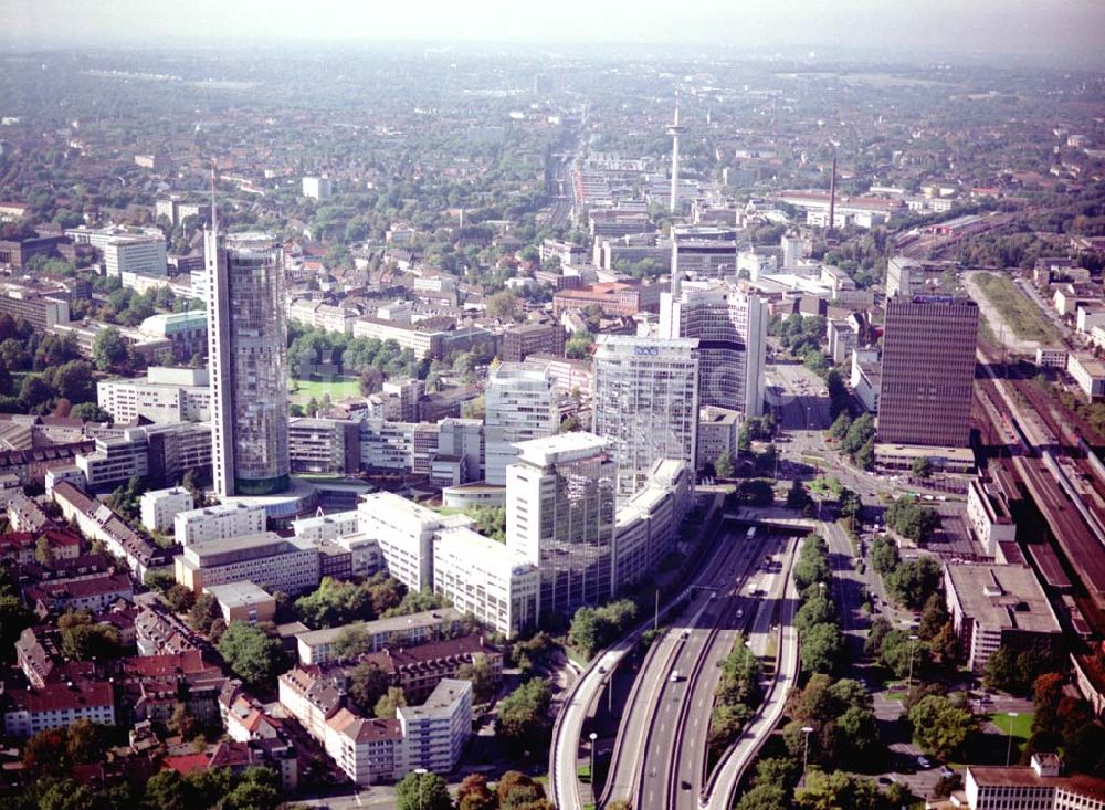 Luftbild Essen - Konzernzentrale der Ruhr - Gas - Ag im Stadtzentrum von Essen 01.10.2002