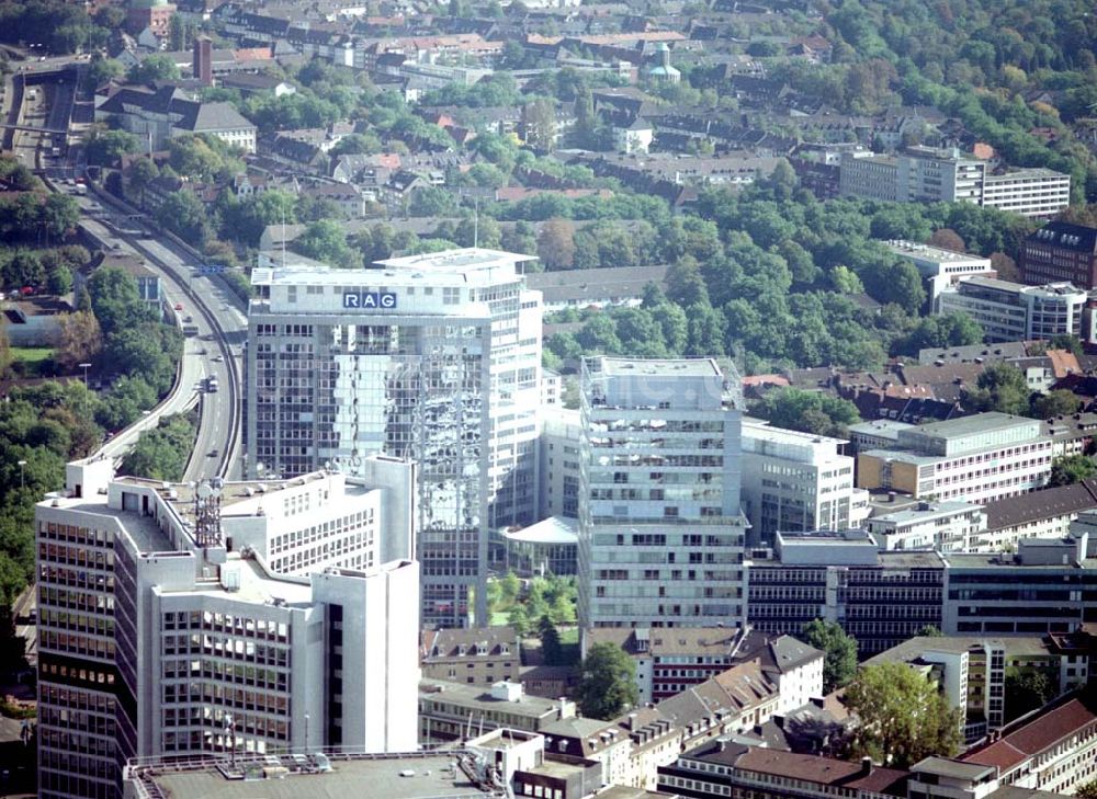 Luftbild Essen - Konzernzentrale der Ruhr - Gas - Ag im Stadtzentrum von Essen 01.10.2002