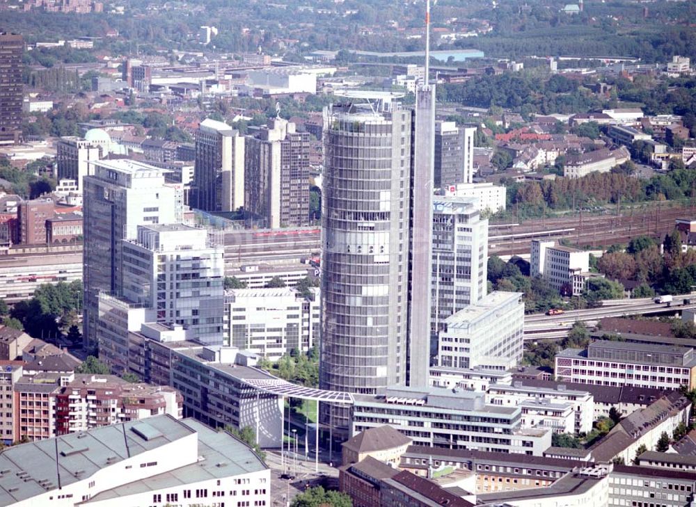 Essen von oben - Konzernzentrale der Ruhr - Gas - Ag im Stadtzentrum von Essen 01.10.2002