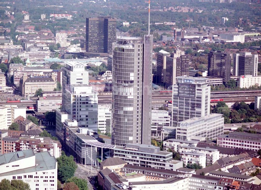 Essen aus der Vogelperspektive: Konzernzentrale der Ruhr - Gas - Ag im Stadtzentrum von Essen 01.10.2002