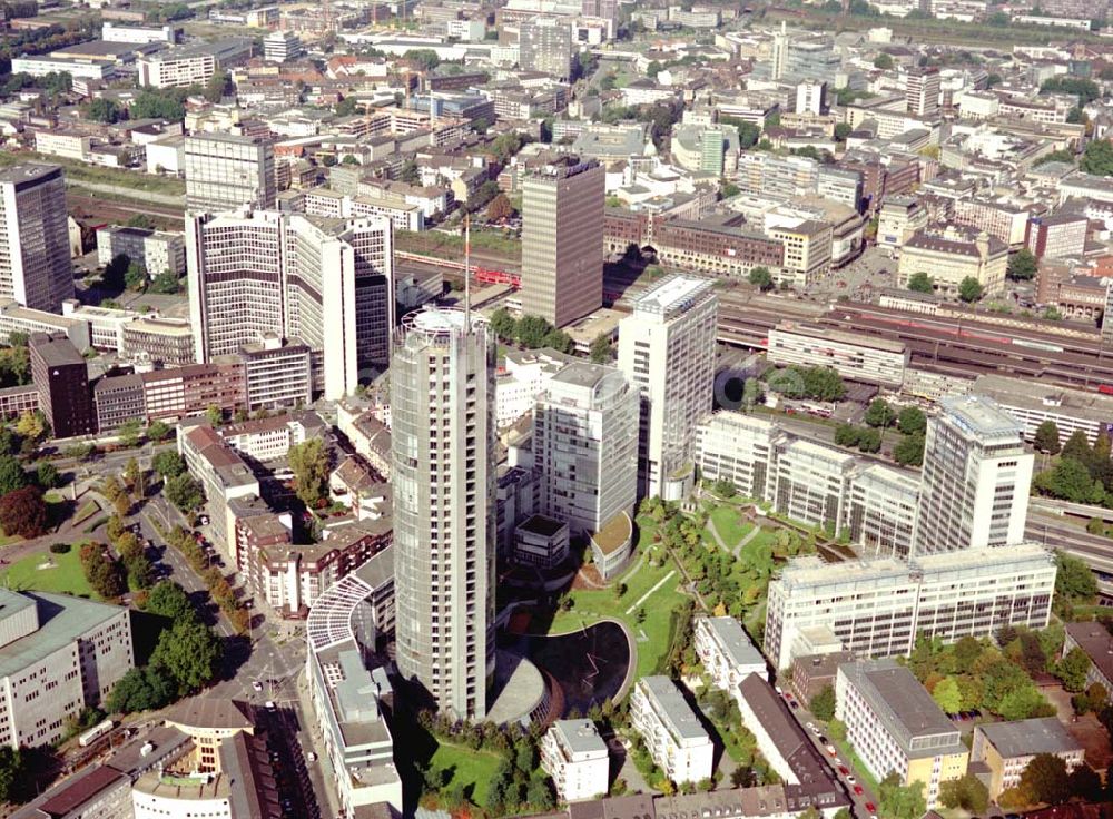 Luftbild Essen - Konzernzentrale der Ruhr - Gas - Ag im Stadtzentrum von Essen 01.10.2002