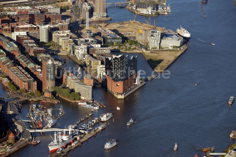 Luftbild Hamburg - Konzerthaus Elbphilharmonie mit Speicherstadt in Hamburg