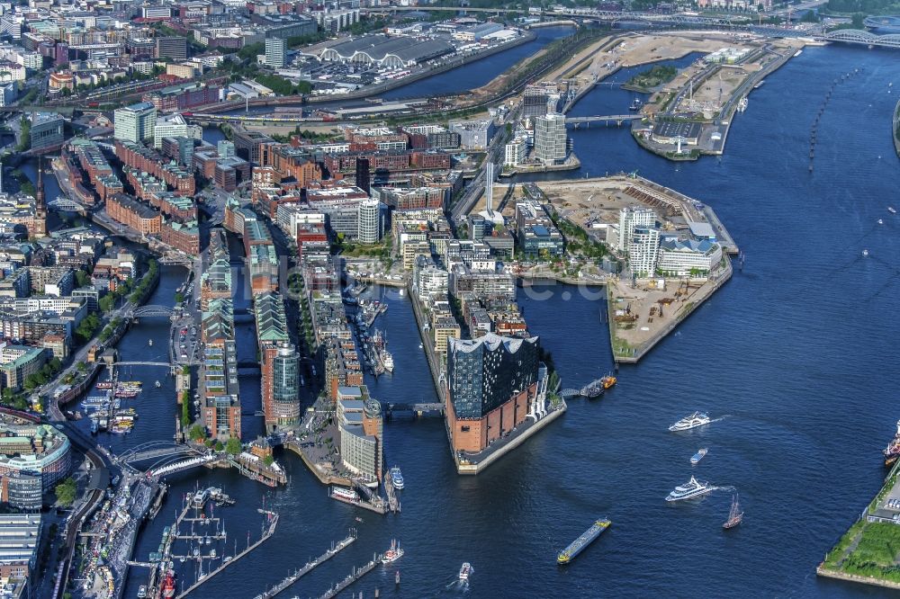 Luftbild Hamburg - Konzerthaus Elbphilharmonie mit Speicherstadt in Hamburg