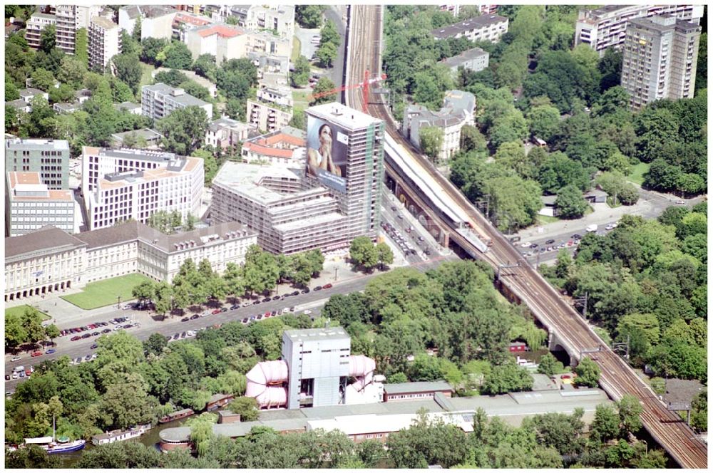 Luftaufnahme Berlin-Tiergarten - KPM Niederlasssung am S-Bahnhof Tiergarten.