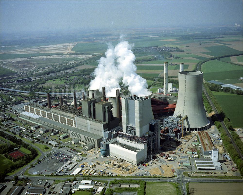 Bergheim - Niederaußem von oben - Kraftwerk Niederaußem bei Bergheim