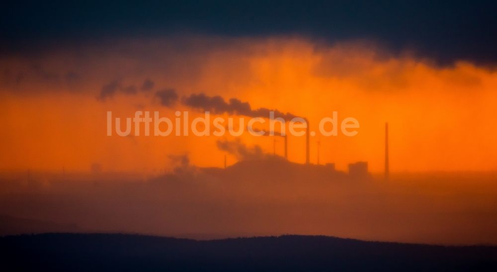 Gelsenkirchen von oben - Kraftwerk Scholven der E.ON Kraftwerke GmbH im Abendlicht in Gelsenkirchen im Bundesland Nordrhein-Westfalen