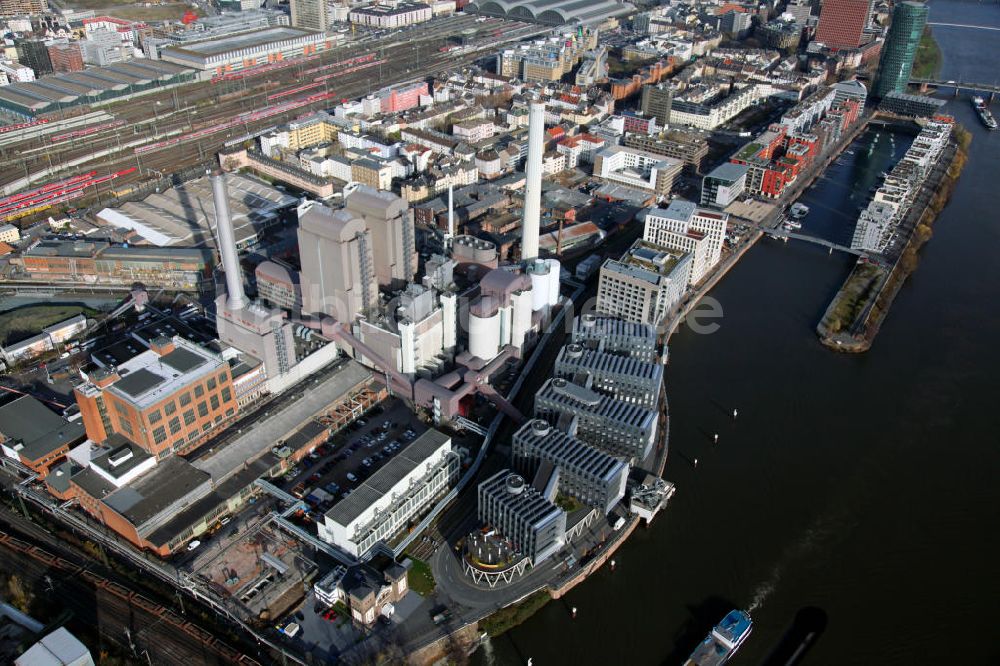 Frankfurt am Main aus der Vogelperspektive: Kraftwerk und Westhafen in Frankfurt am Main