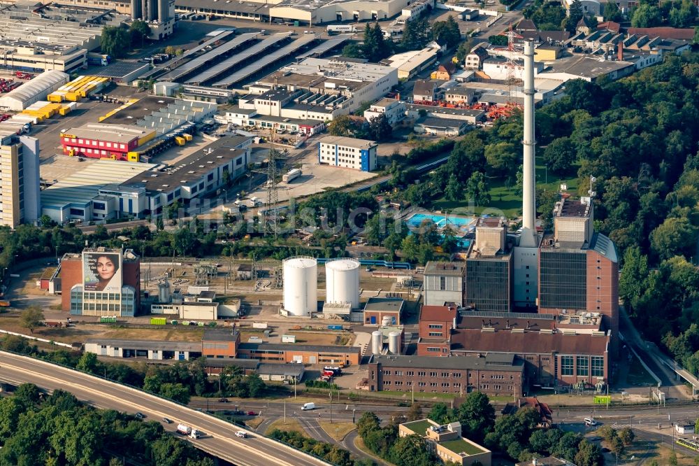 Karlsruhe aus der Vogelperspektive: Kraftwerksanlagen des Heizkraftwerk West in Karlsruhe im Bundesland Baden-Württemberg, Deutschland