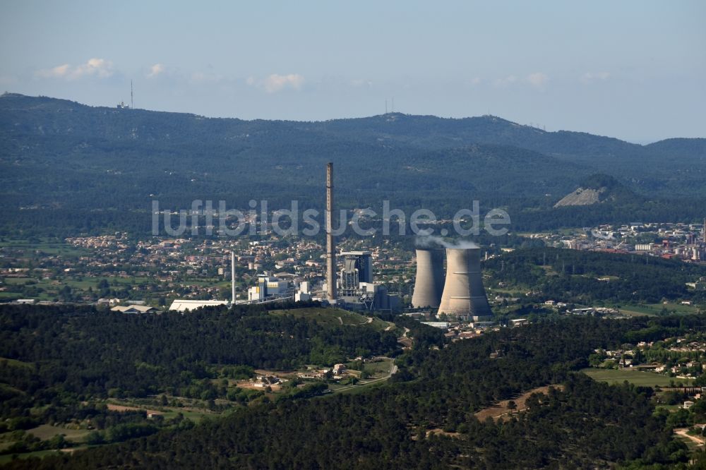 Luftbild Beaurecueil - Kraftwerksanlagen des Heizkraftwerkes in Beaurecueil in Provence-Alpes-Cote d'Azur, Frankreich