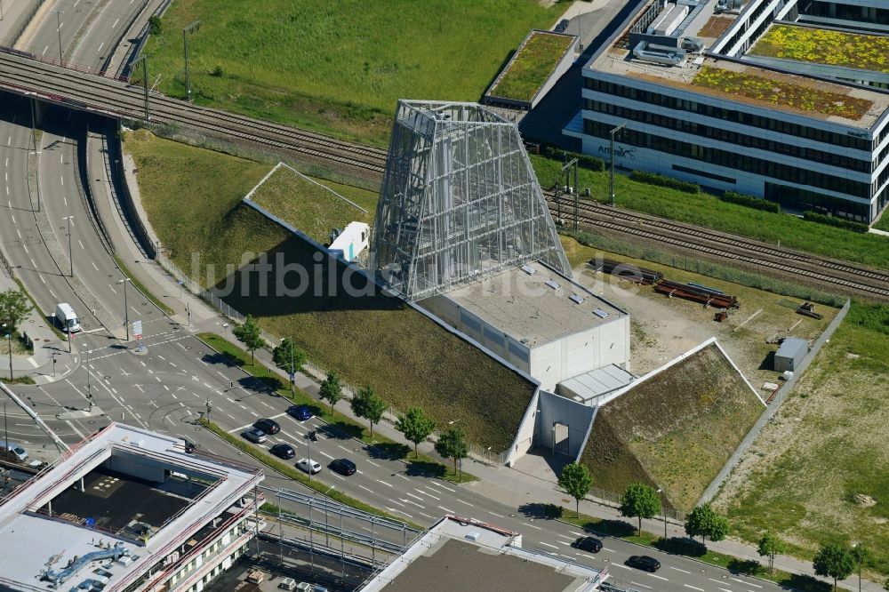 München von oben - Kraftwerksanlagen des Heizkraftwerkes an der Hans-Steinkohl-Straße in München im Bundesland Bayern, Deutschland