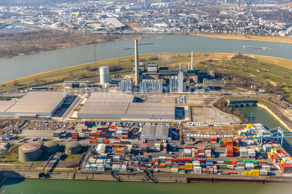 Luftbild Düsseldorf - Kraftwerksanlagen des Heizkraftwerkes Lausward der Stadtwerke Düsseldorf AG am Rhein- Hafen in Düsseldorf im Bundesland Nordrhein-Westfalen