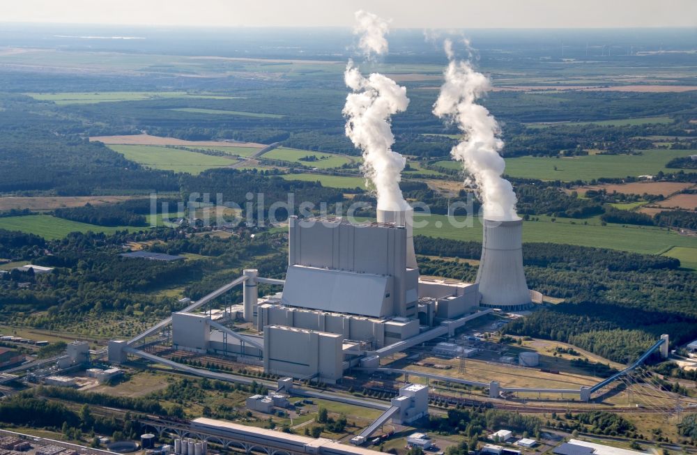 Spremberg aus der Vogelperspektive: Kraftwerksanlagen des Heizkraftwerkes Schwarze Pumpe im gleichnamigen Ortsteil der Vattenfall Europe in Spremberg im Bundesland Brandenburg