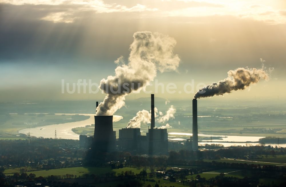 Luftaufnahme Voerde (Niederrhein) - Kraftwerksanlagen des Heizkraftwerkes Steag Energy Services GmbH im Ortsteil Möllen in Voerde (Niederrhein) im Bundesland Nordrhein-Westfalen