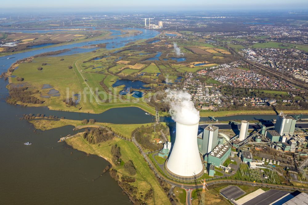 Duisburg aus der Vogelperspektive: Kraftwerksanlagen des Heizkraftwerkes STEAG Heizkraftwerk Walsum in Duisburg im Bundesland Nordrhein-Westfalen, Deutschland