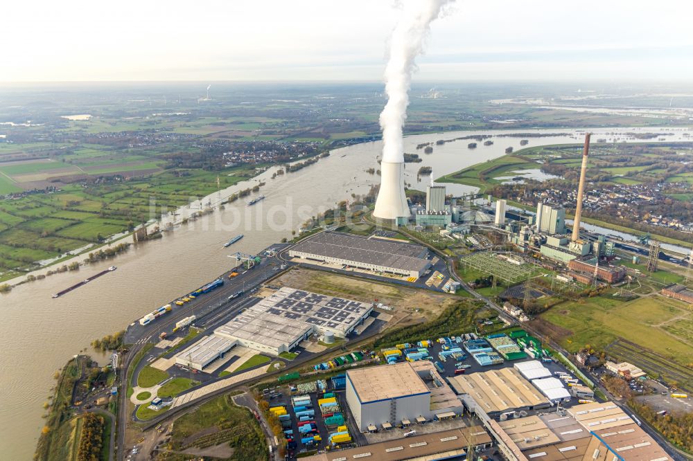 Duisburg aus der Vogelperspektive: Kraftwerksanlagen des Heizkraftwerkes STEAG Heizkraftwerk Walsum in Duisburg im Bundesland Nordrhein-Westfalen, Deutschland