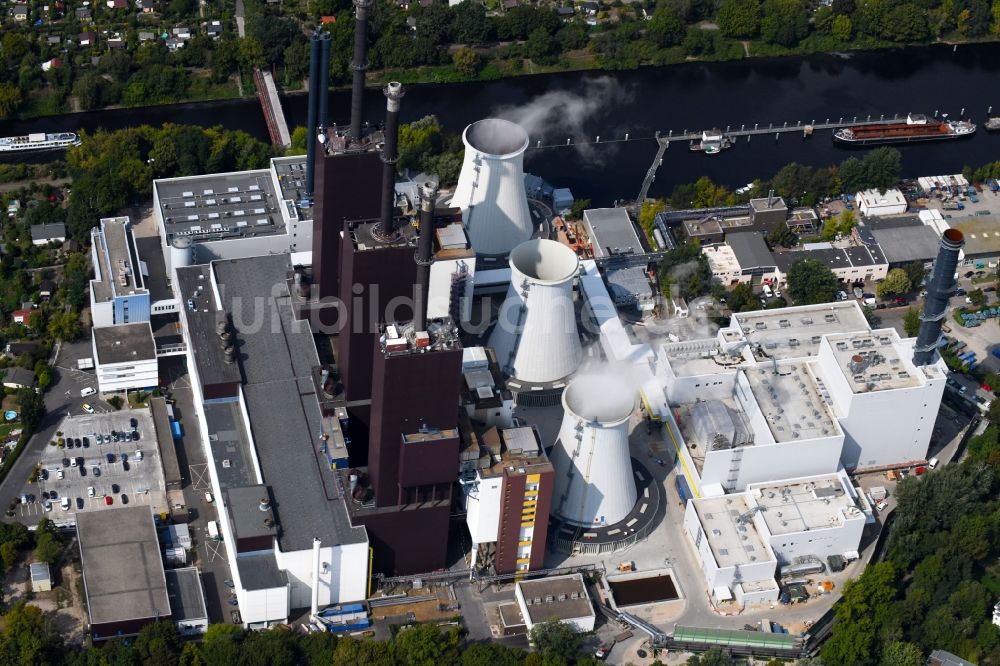 Berlin von oben - Kraftwerksanlagen des Heizkraftwerkes Vattenfall Heizkraftwerk Lichterfelde am Ostpreußendamm in Berlin, Deutschland