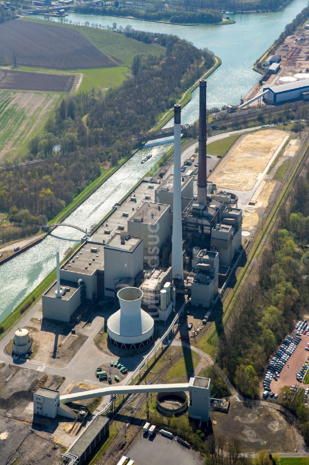 Datteln aus der Vogelperspektive: Kraftwerksanlagen des Kohle- Heizkraftwerkes in Datteln im Bundesland Nordrhein-Westfalen