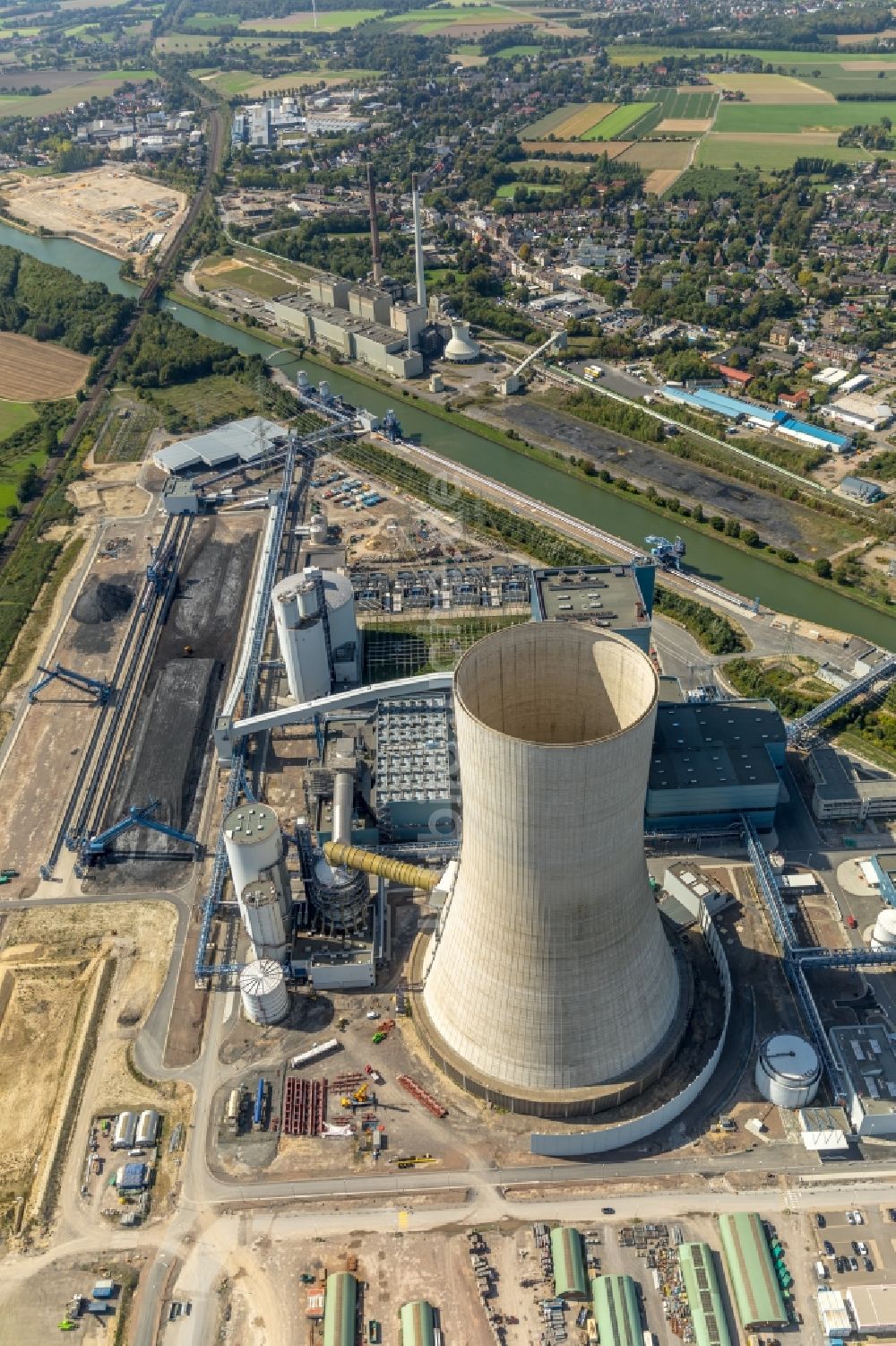 Datteln von oben - Kraftwerksanlagen des Kohle- Heizkraftwerkes Datteln 4 Uniper Kraftwerk Im Löringhof in Datteln im Bundesland Nordrhein-Westfalen, Deutschland