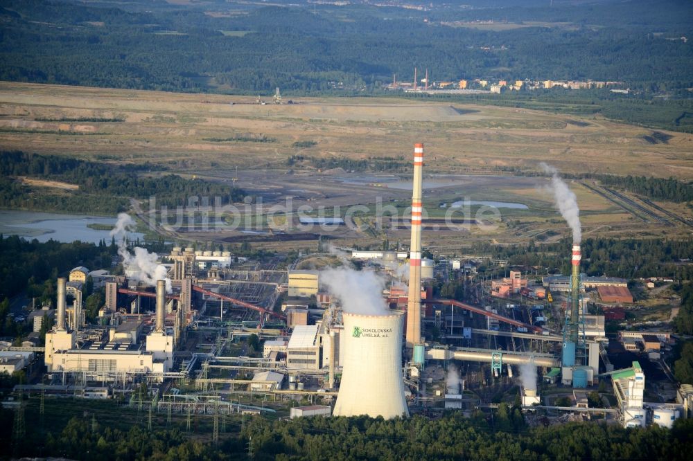 Luftaufnahme Dolní Nivy - Kraftwerksanlagen des Kohle- Heizkraftwerkes in Dolní Nivy in Tschechische Republik