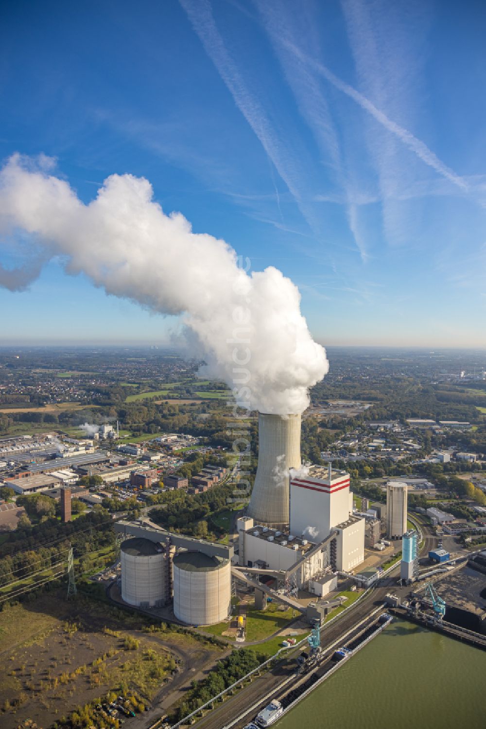 Luftbild Lünen - Kraftwerksanlagen des Kohle- Heizkraftwerkes Kohlekraftwerk in Lünen im Bundesland Nordrhein-Westfalen - NRW, Deutschland