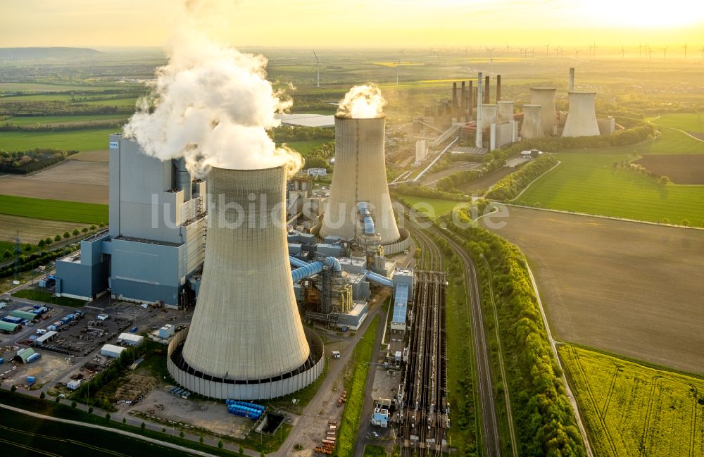 Luftbild Grevenbroich - Kraftwerksanlagen des Kohle- Heizkraftwerkes RWE Power AG Kraftwerk Neurath in Grevenbroich im Bundesland Nordrhein-Westfalen, Deutschland