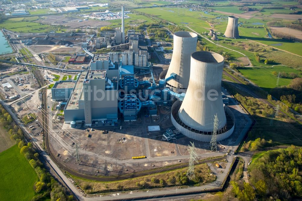 Luftaufnahme Hamm - Kraftwerksanlagen des Kohle- Heizkraftwerkes der RWE Power im Stadtteil Schmehausen in Hamm im Bundesland Nordrhein-Westfalen