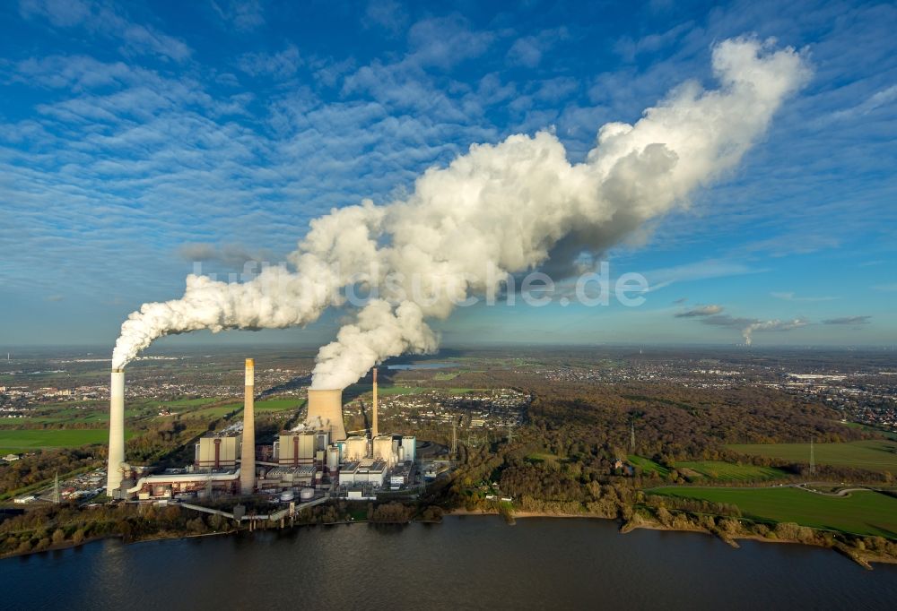 Luftbild Voerde (Niederrhein) - Kraftwerksanlagen des Kohle- Heizkraftwerkes in Voerde (Niederrhein) im Bundesland Nordrhein-Westfalen