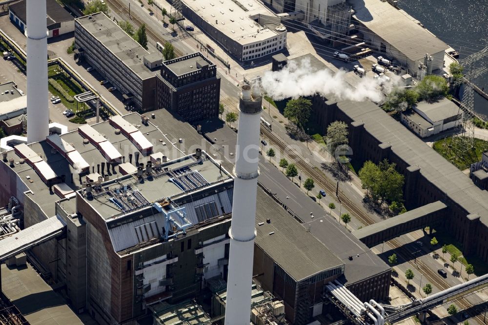 Berlin aus der Vogelperspektive: Kraftwerksanlagen des thermischen Kraftwerks Klingenberg im Ortsteil Rummelsburg in Berlin